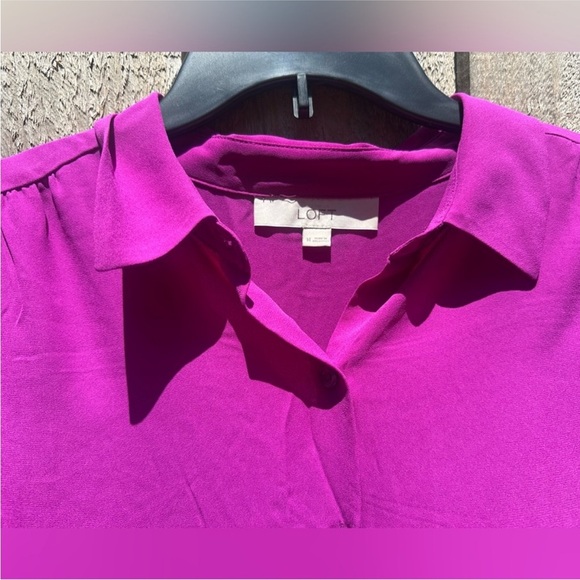 LOFT Fuchsia Pink Button Down Blouse Women’s Medium | Collared Short Sleeve Top - Picture 3 of 9